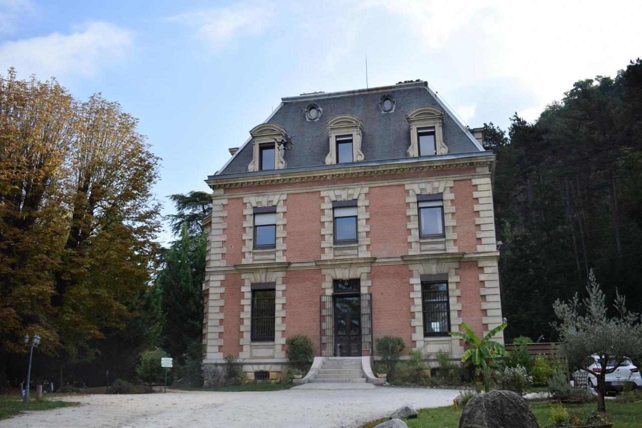 Le Chateau Des Arenes Gières Exteriör bild