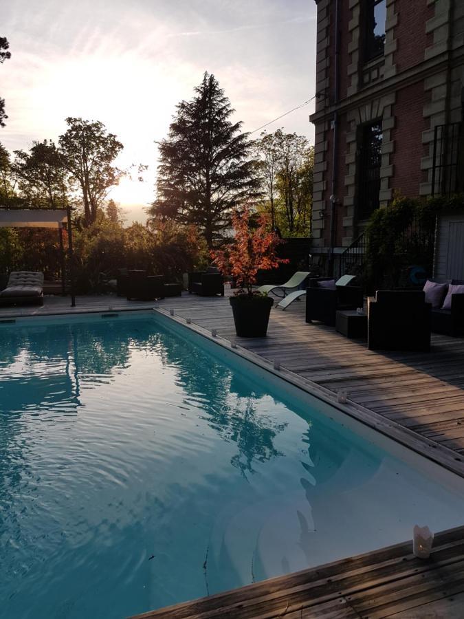 Le Chateau Des Arenes Gières Exteriör bild
