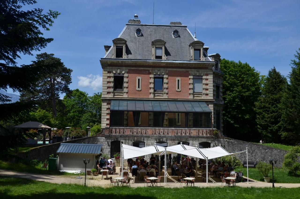 Le Chateau Des Arenes Gières Exteriör bild